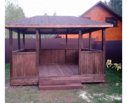 Беседка для дачи "Бригада" в Щёлковском районе и городском округе Щёлково с четырехскатной крышей